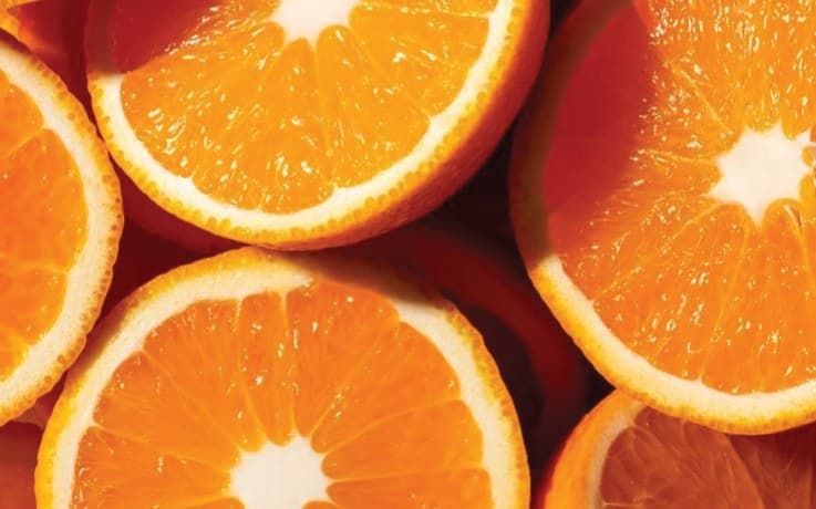 Halved oranges, close up